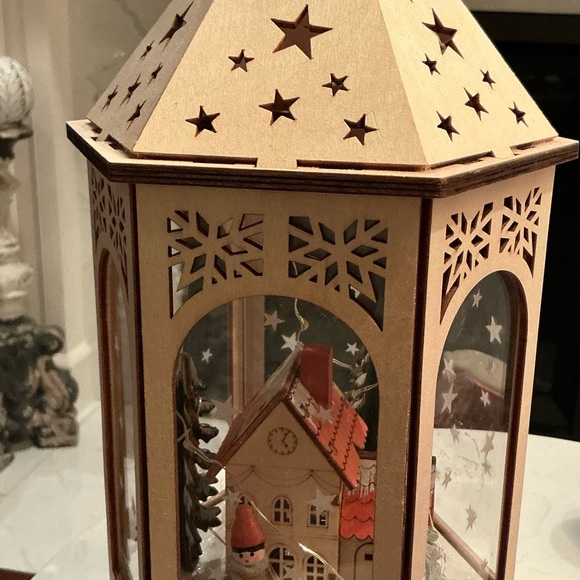 Wooden Star Lantern with House and Tree